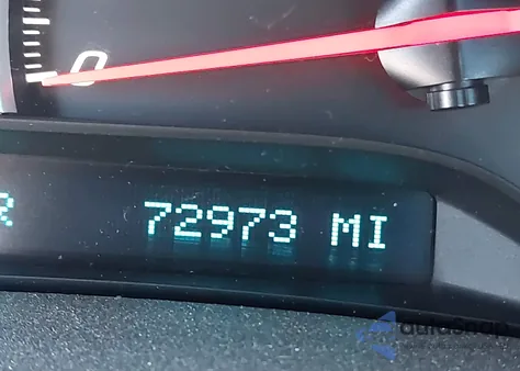 2011 Chevrolet Corvette Grand Sport z USA, uszkodzony, nr VIN 1G1YV2DW9B5102653